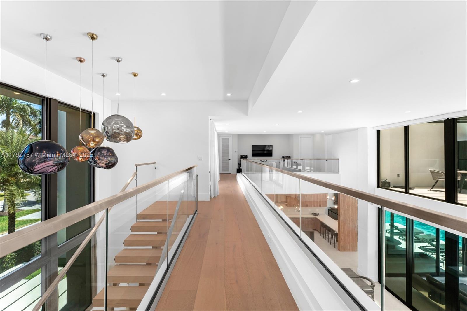 OLD CUTLER POINT - Residential