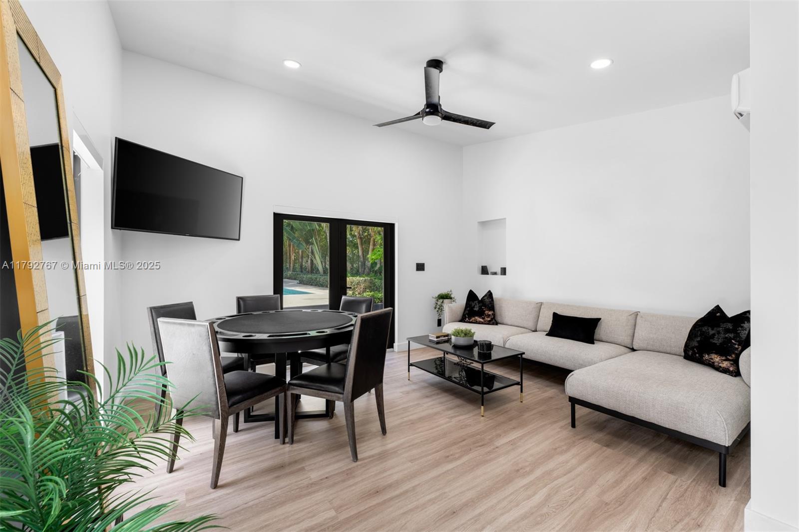 OLD CUTLER POINT - Residential