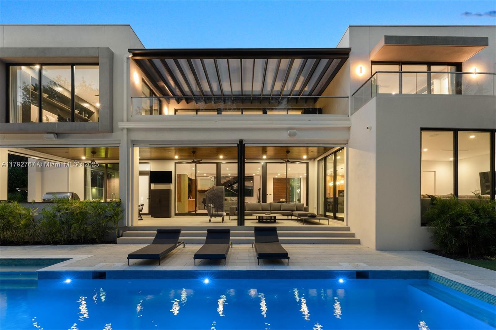 OLD CUTLER POINT - Residential