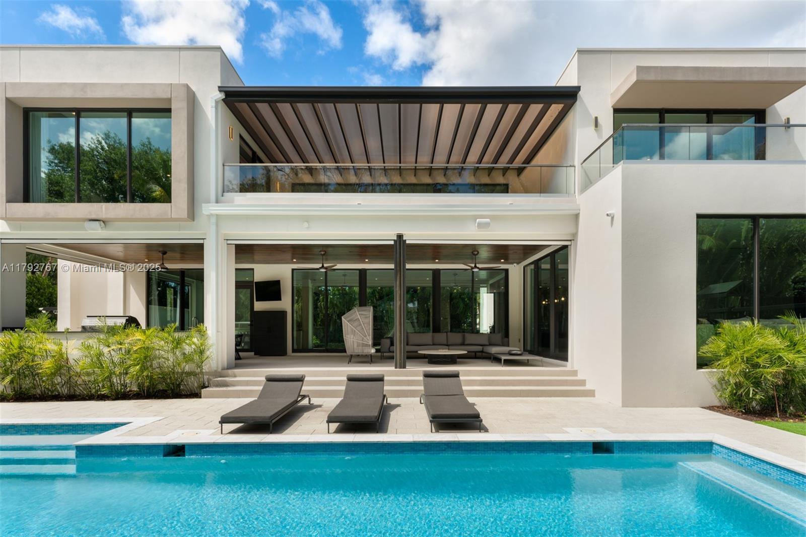 OLD CUTLER POINT - Residential