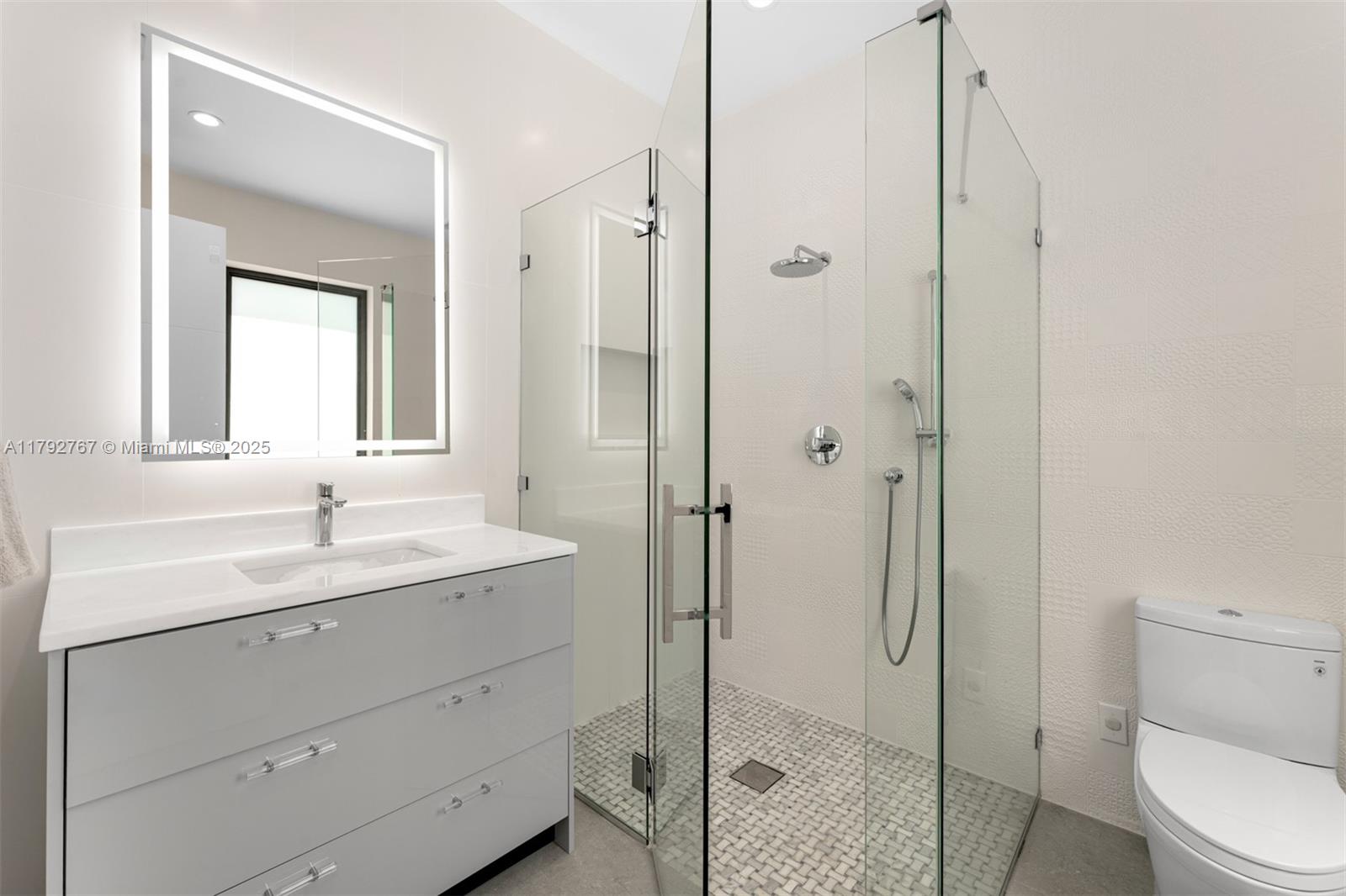 OLD CUTLER POINT - Residential