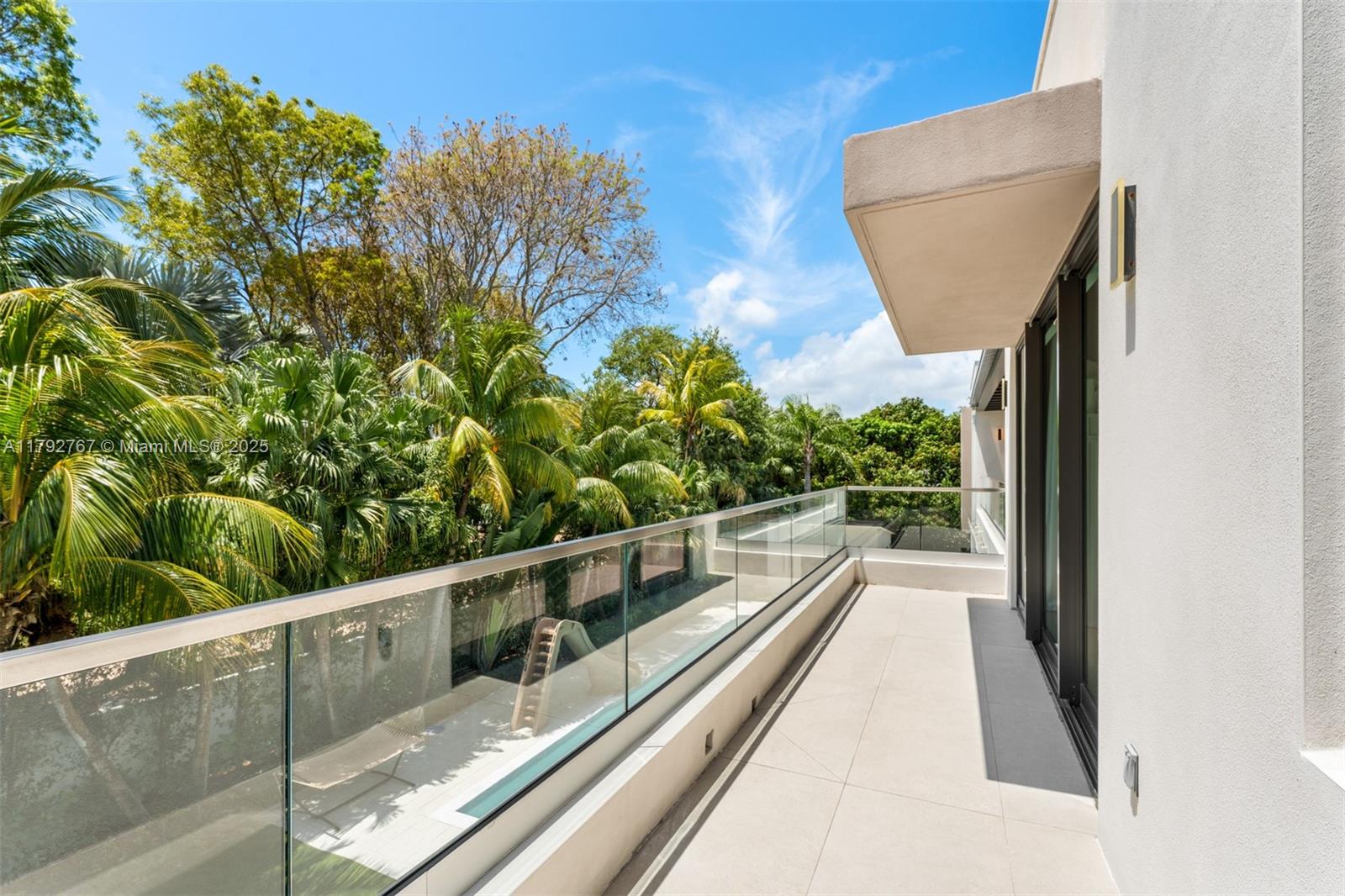 OLD CUTLER POINT - Residential