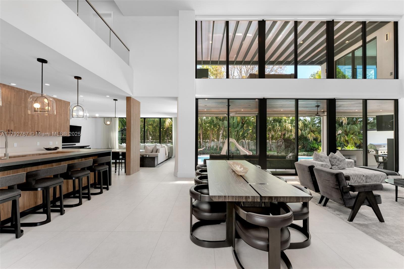 OLD CUTLER POINT - Residential