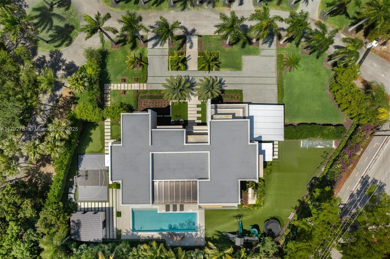 OLD CUTLER POINT - Residential