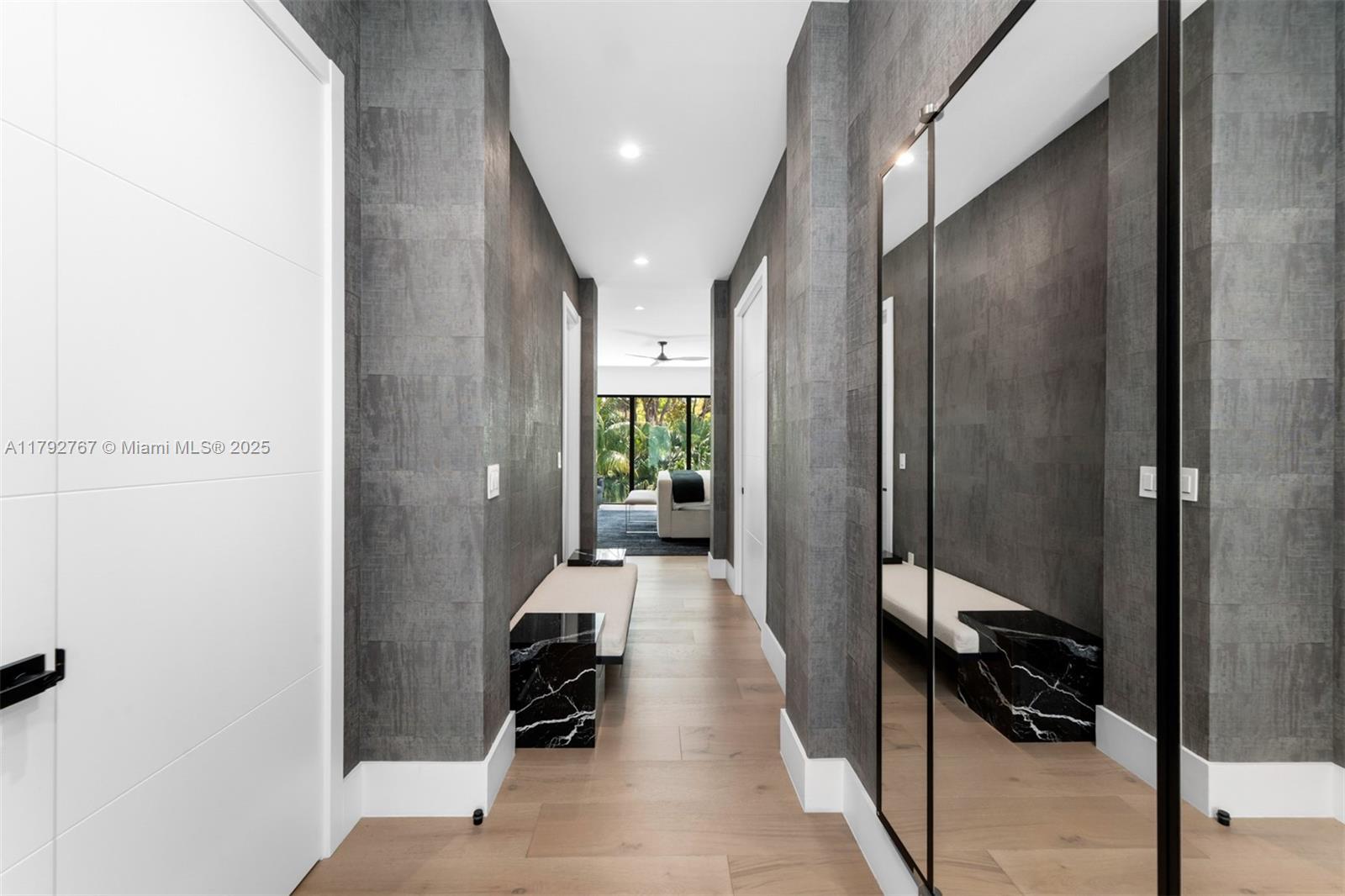 OLD CUTLER POINT - Residential