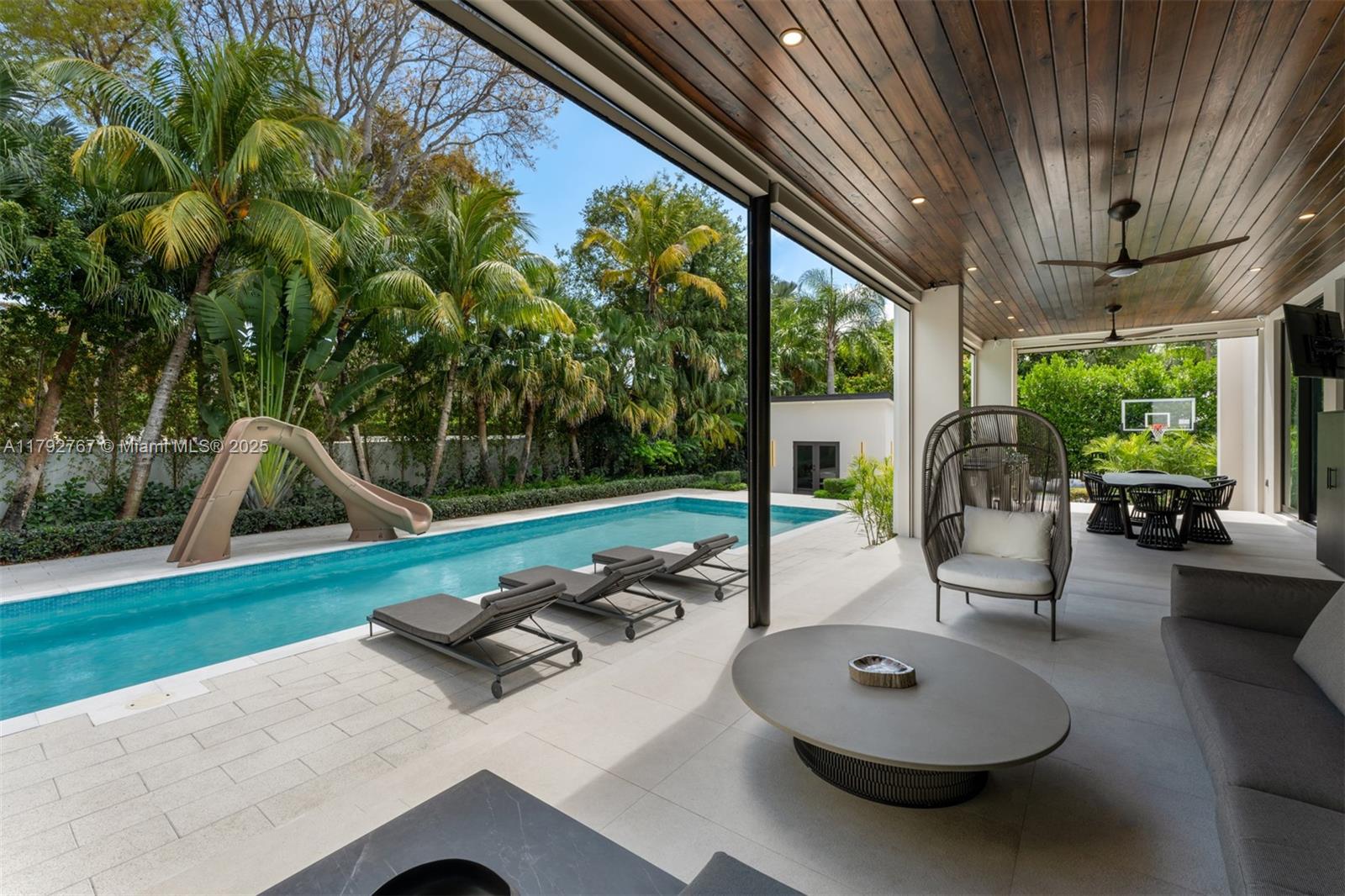 OLD CUTLER POINT - Residential