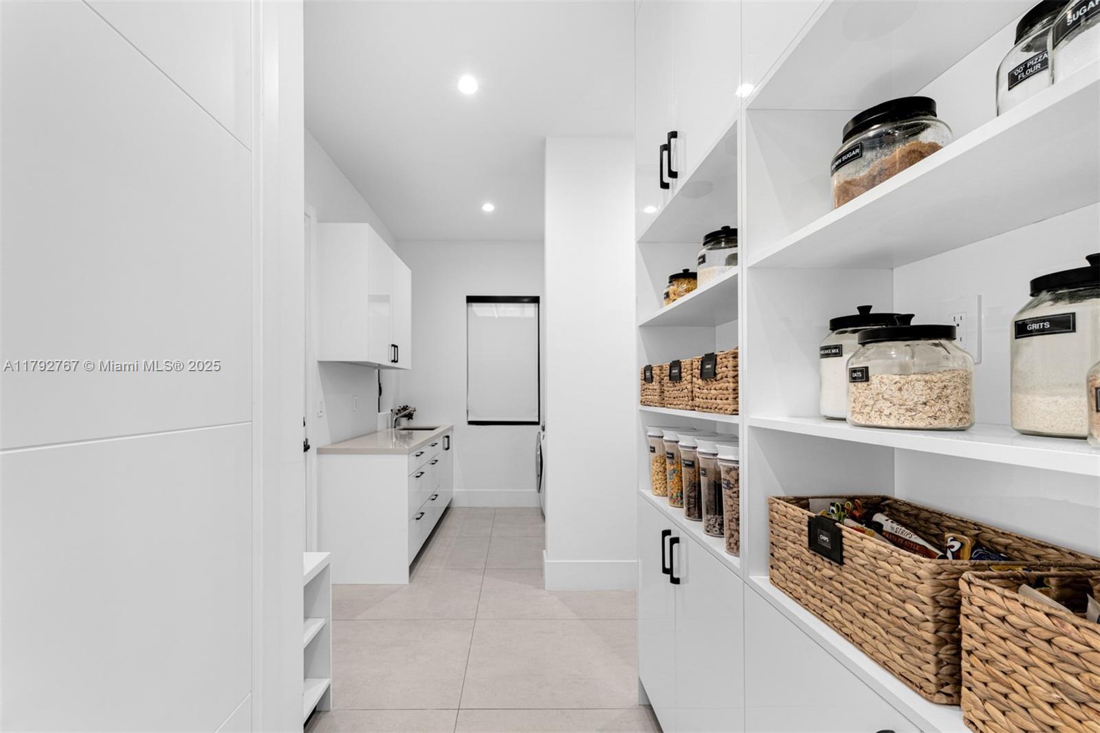 OLD CUTLER POINT - Residential