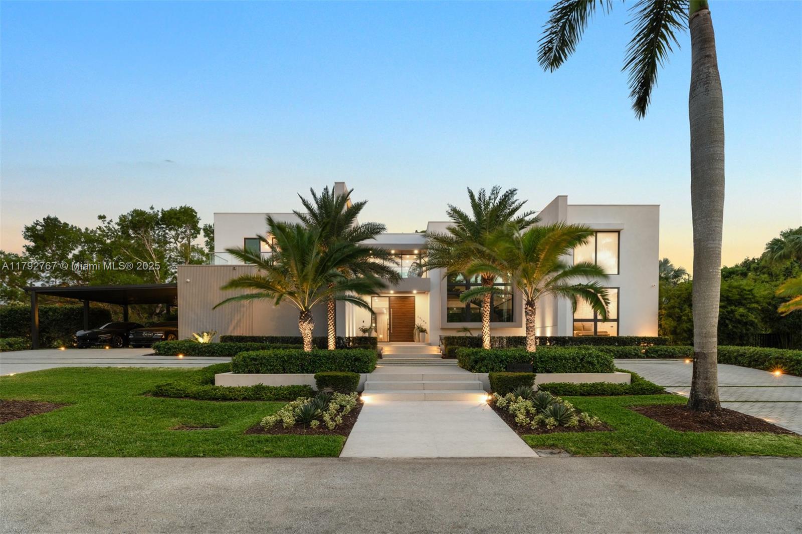 OLD CUTLER POINT - Residential