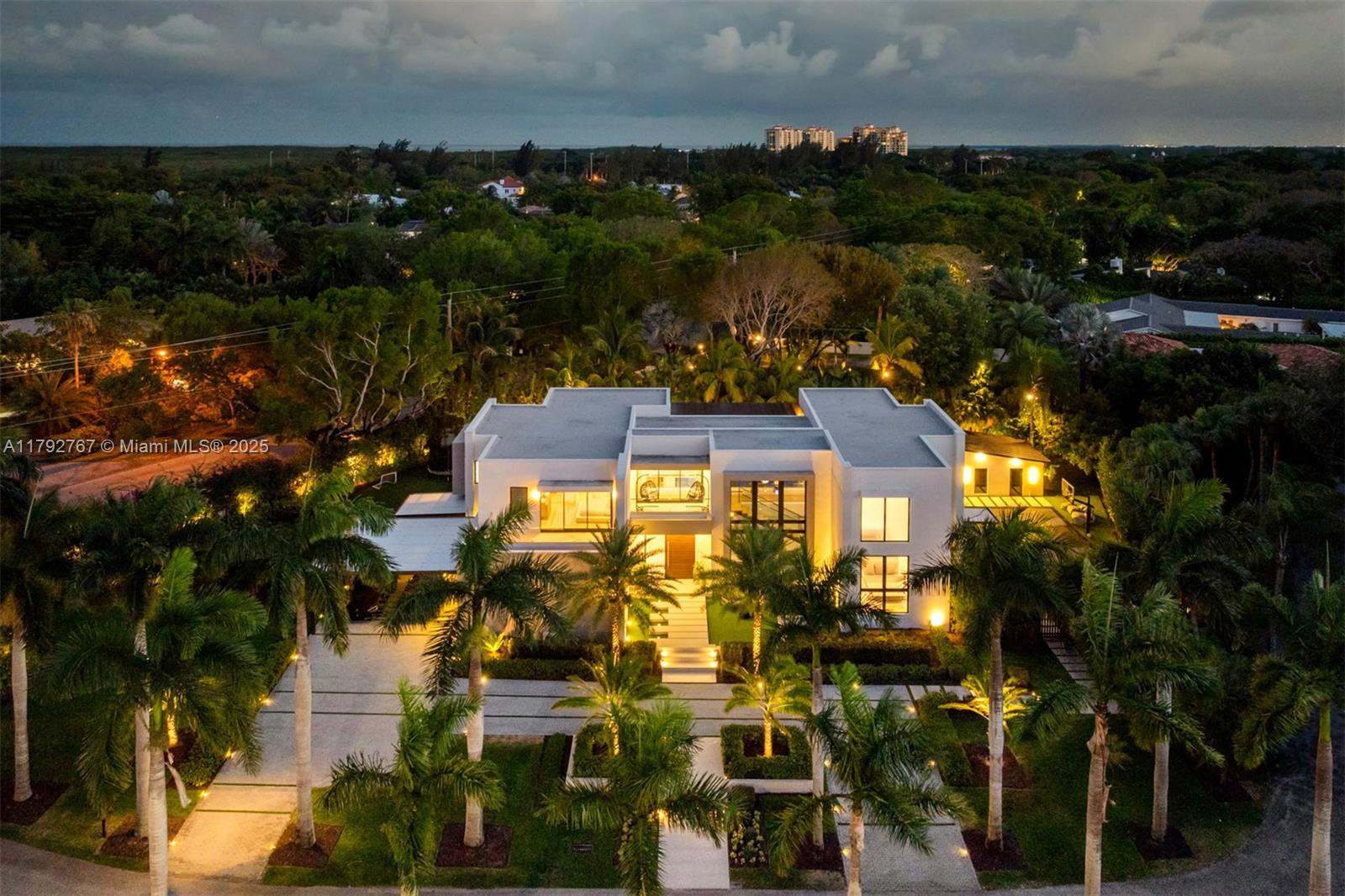 OLD CUTLER POINT - Residential