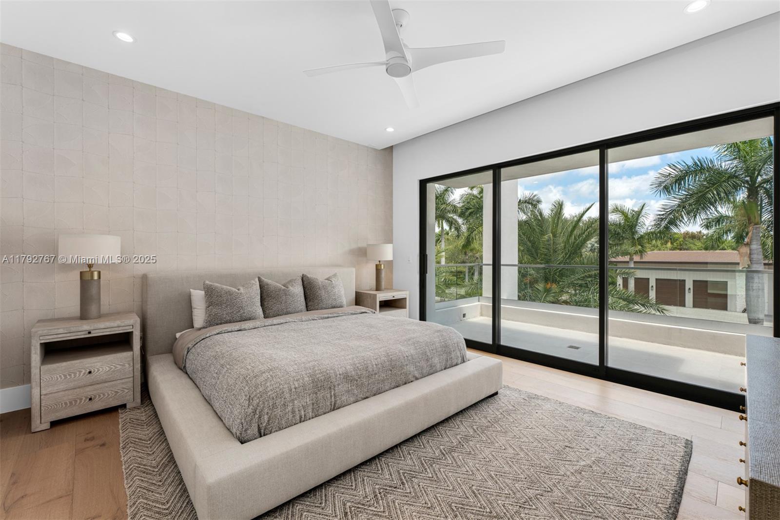 OLD CUTLER POINT - Residential