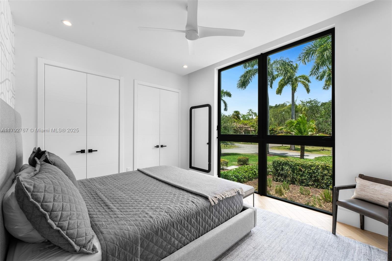 OLD CUTLER POINT - Residential