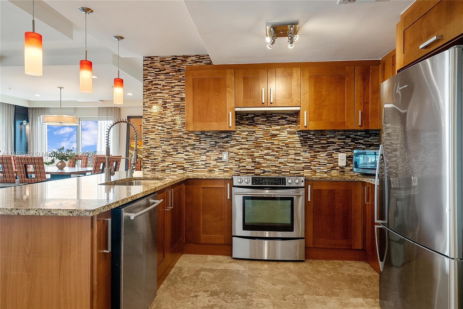 9499 Collins Ave PH-07