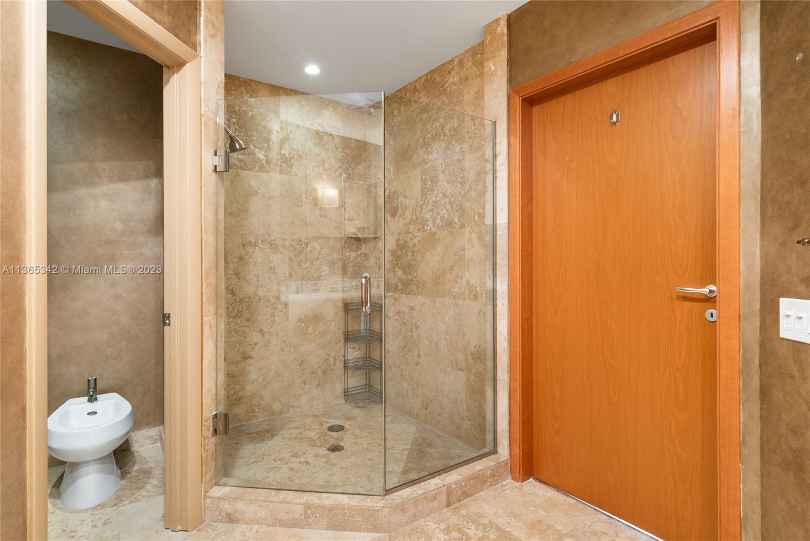 SPIAGGIA OCEAN CONDO - Residential Lease