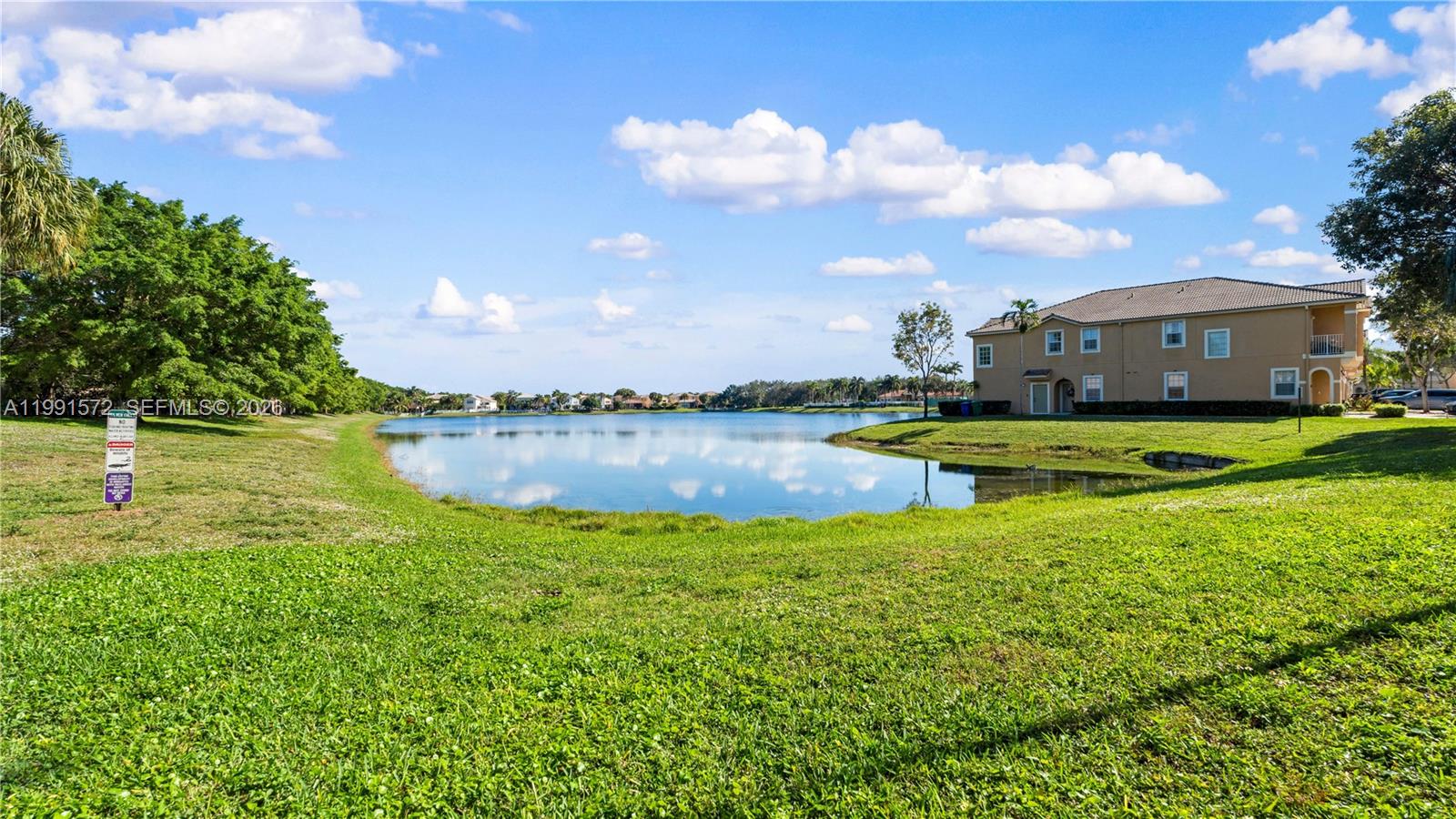 BANYAN BAY CONDO - Residential