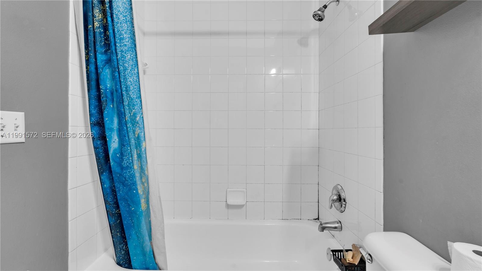 BANYAN BAY CONDO - Residential