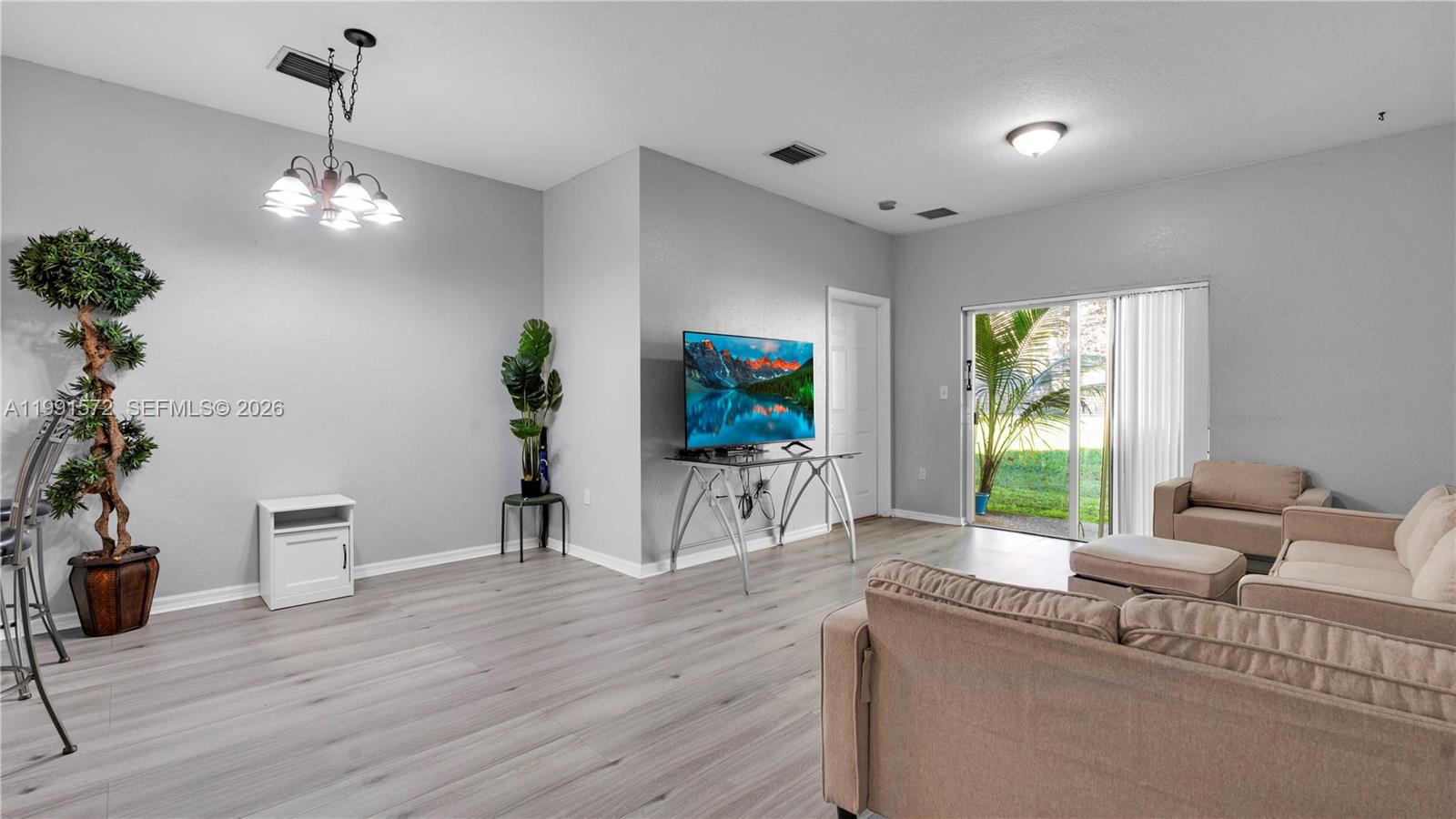 BANYAN BAY CONDO - Residential