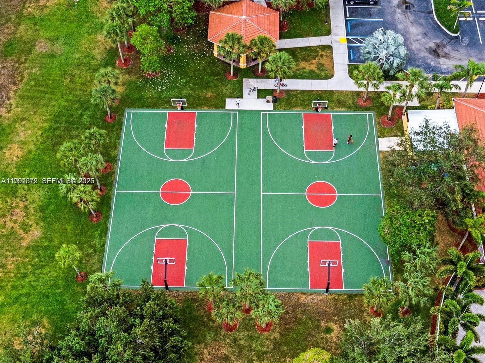 BANYAN BAY CONDO - Residential