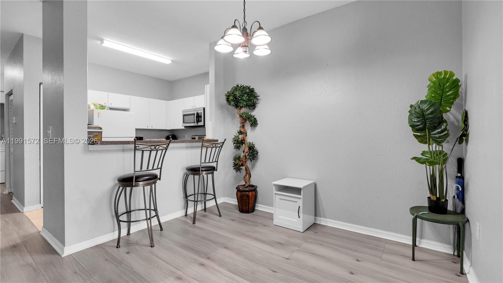 BANYAN BAY CONDO - Residential