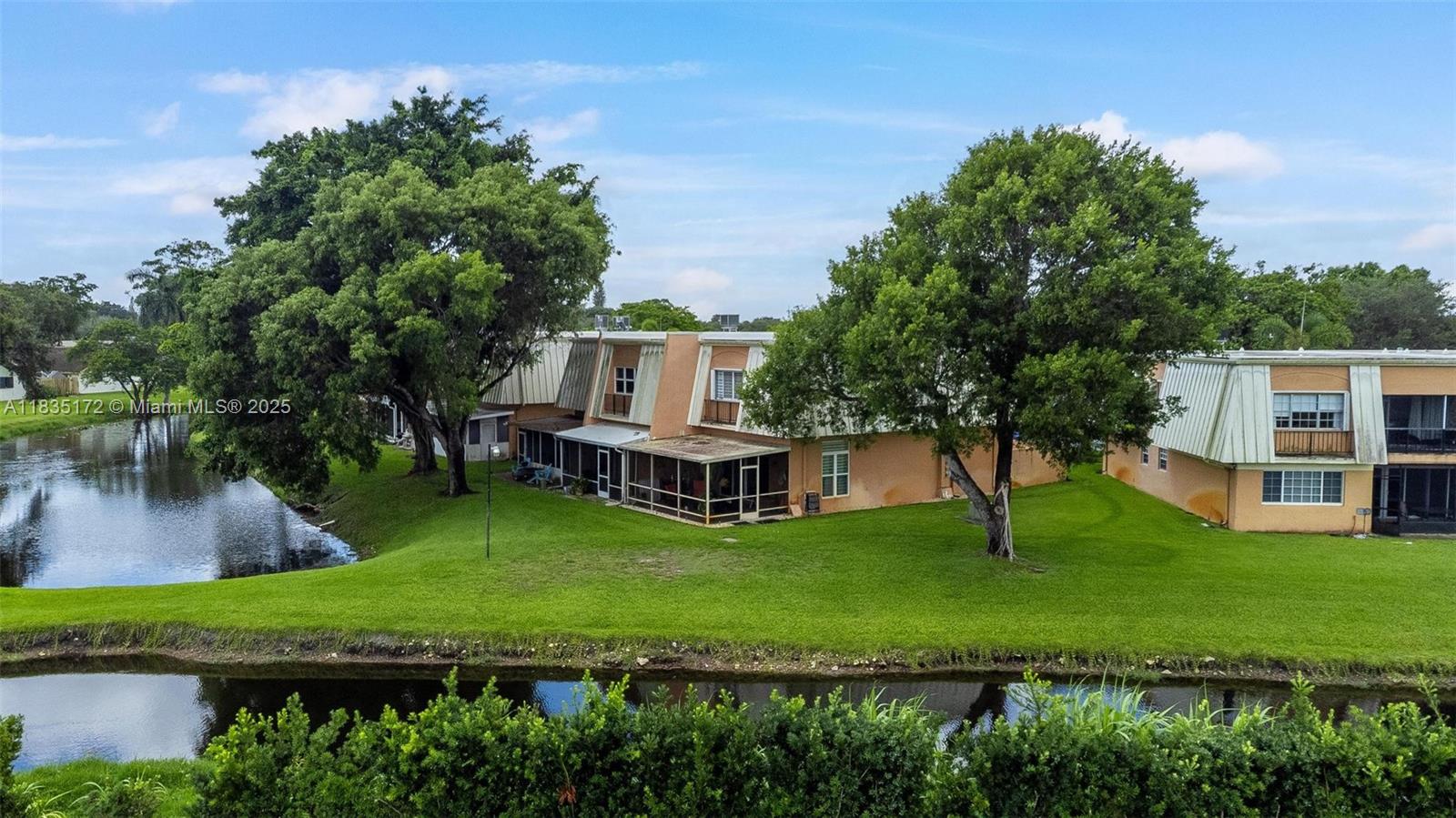 ISLA MERITA CONDOMINIUM I - Residential