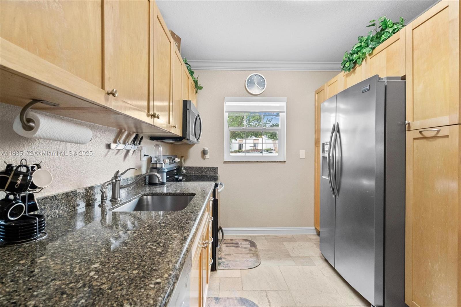 ISLA MERITA CONDOMINIUM I - Residential