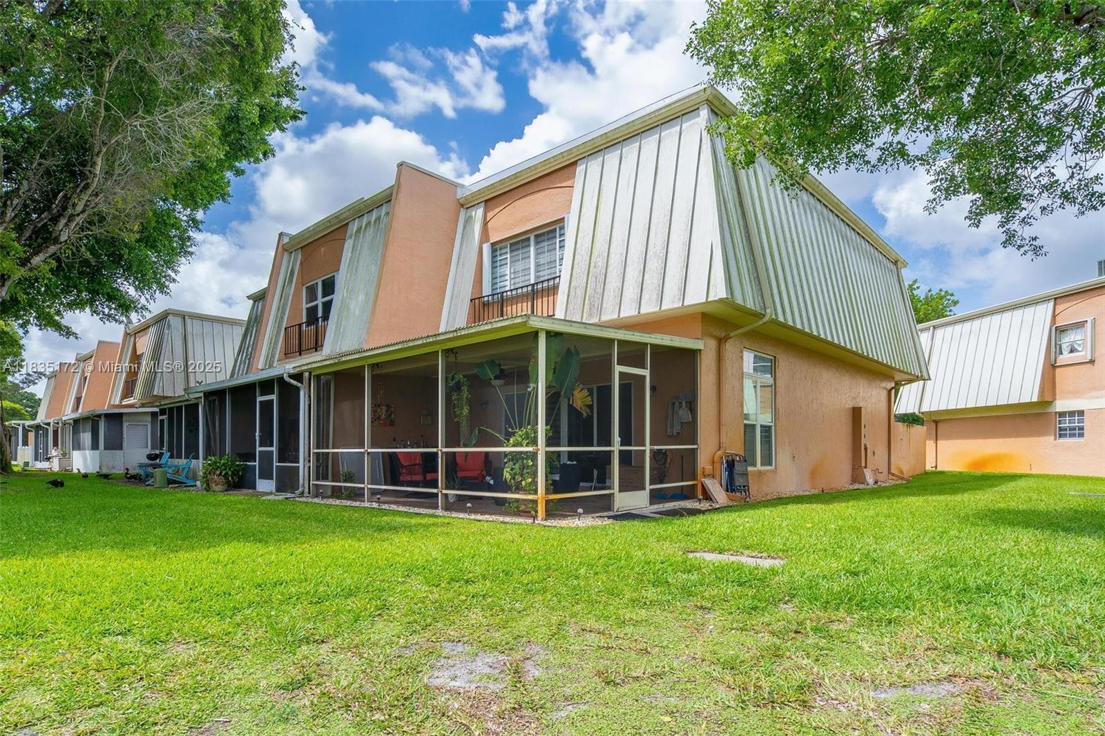 ISLA MERITA CONDOMINIUM I - Residential