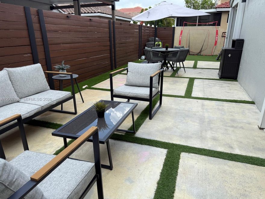 Stunning 3-bedroom, 2-bathroom home located in the highly sought-after gated community of Parkside at Spring Valley. This bright and immaculate residence features an inviting open floor plan and sleek ceramic flooring throughout. The kitchen boasts brand-new stainless steel appliances. Meticulously maintained and move-in ready, this home is ideally situated near Costco, dining, and top-rated A+ schools.