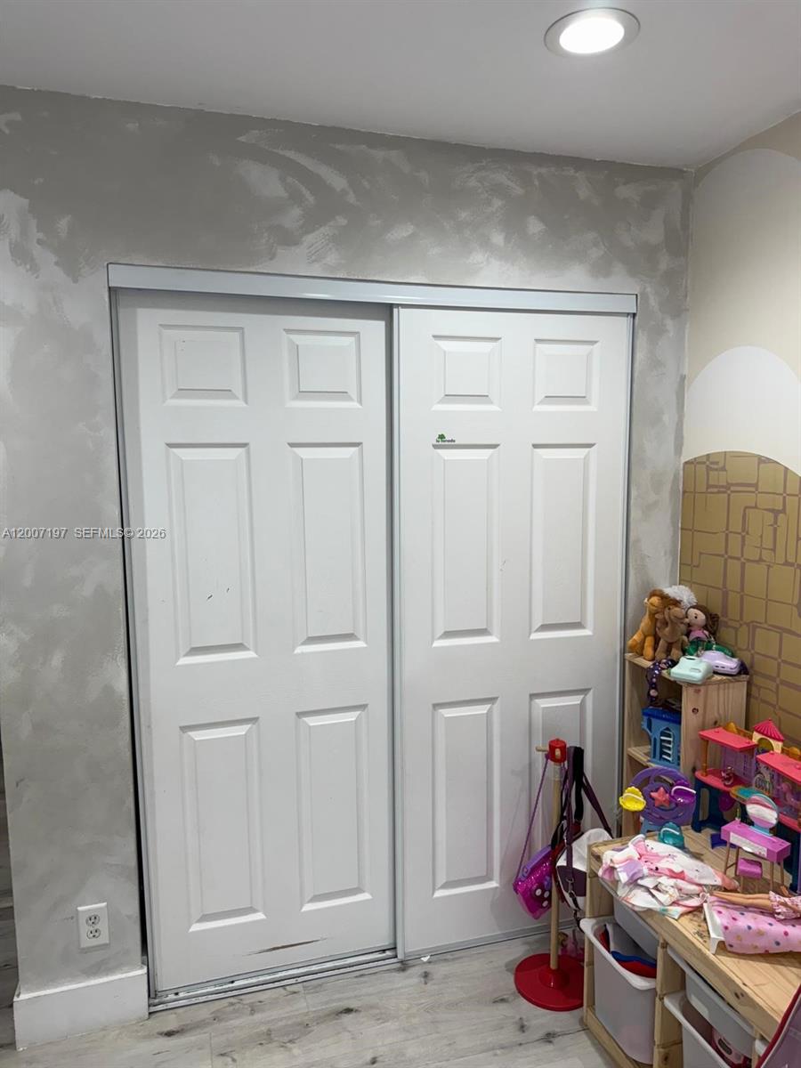 PARKSIDE AT SPRING VALLEY - Residential