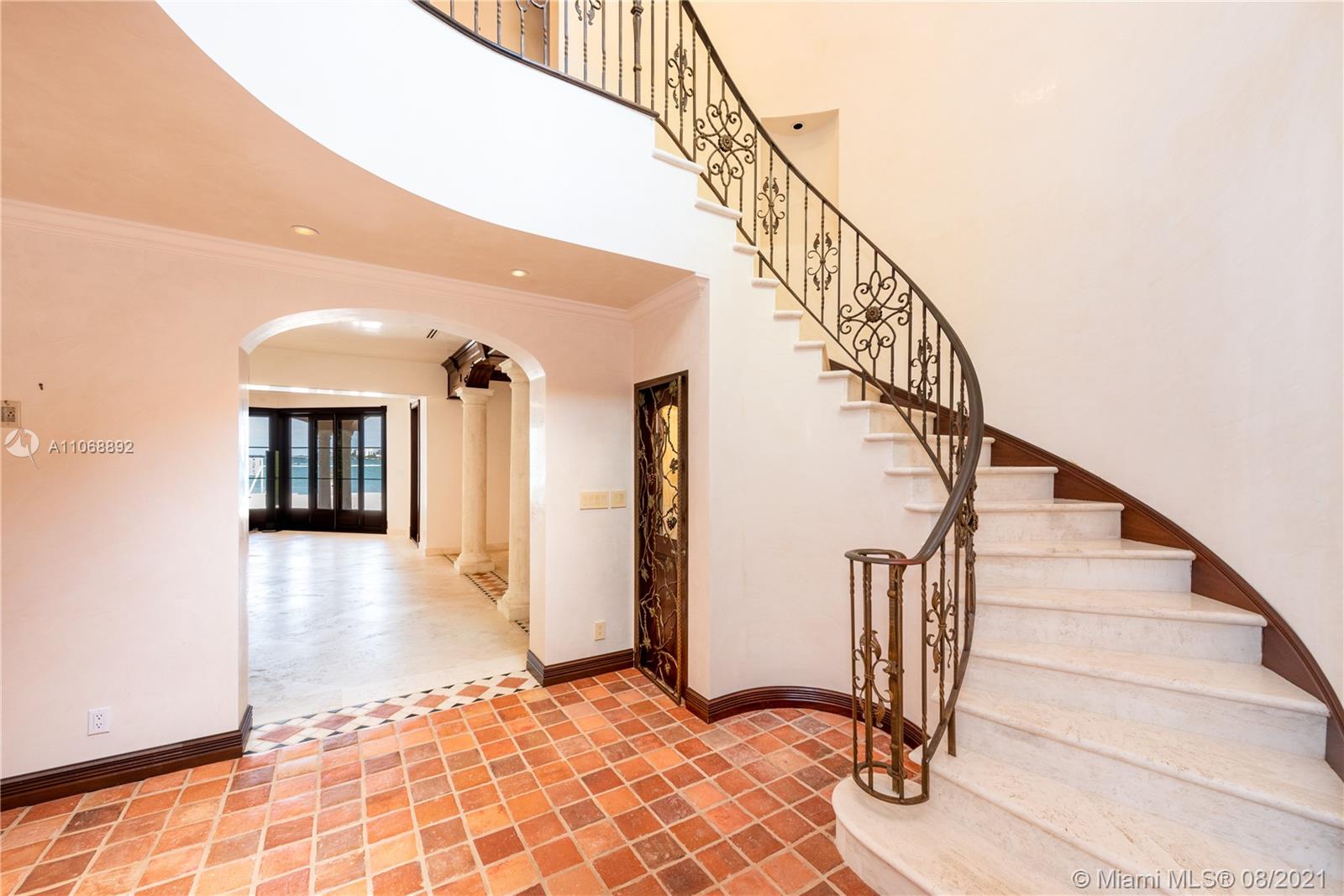 LA GORCE GOLF SUB - Land