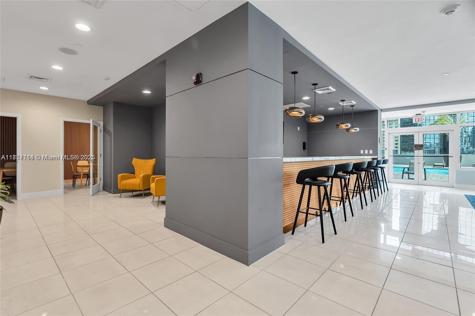 VUE AT BRICKELL CONDO - Residential