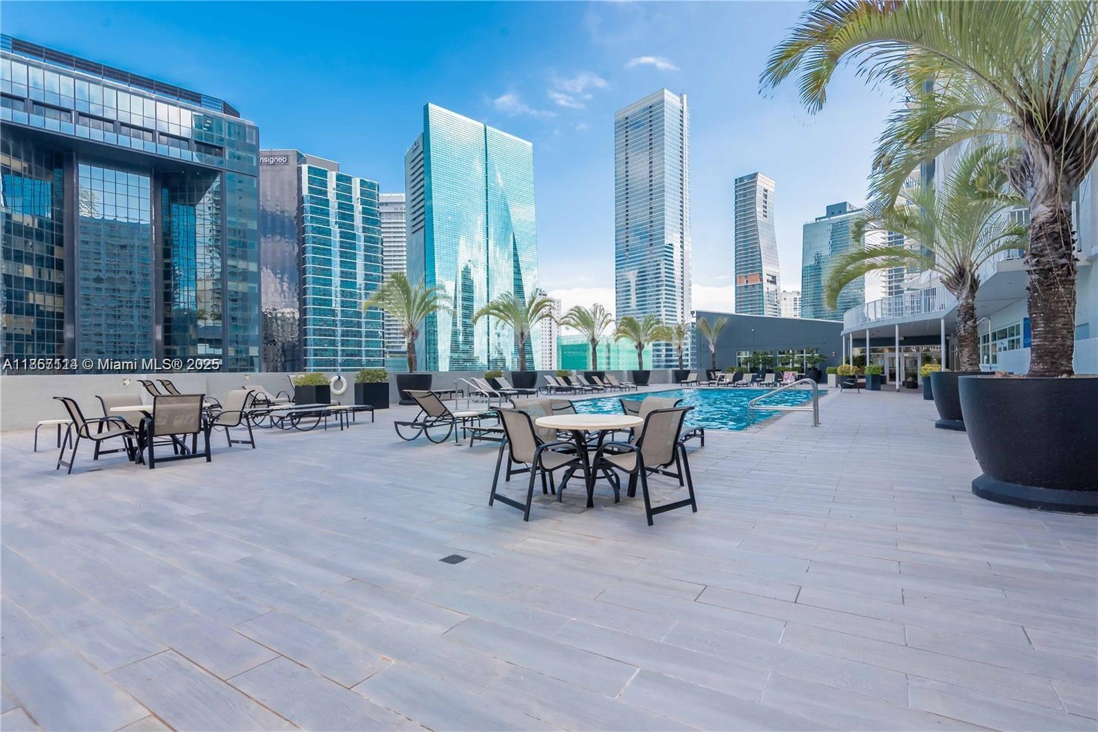 VUE AT BRICKELL CONDO - Residential