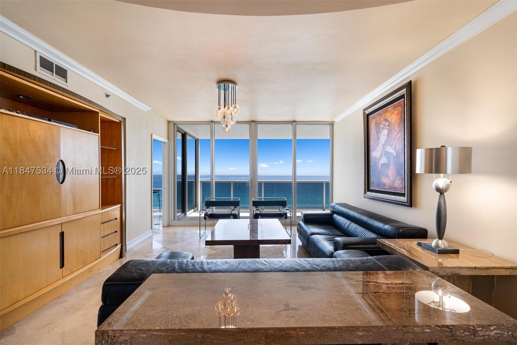 19111 Collins Ave 704