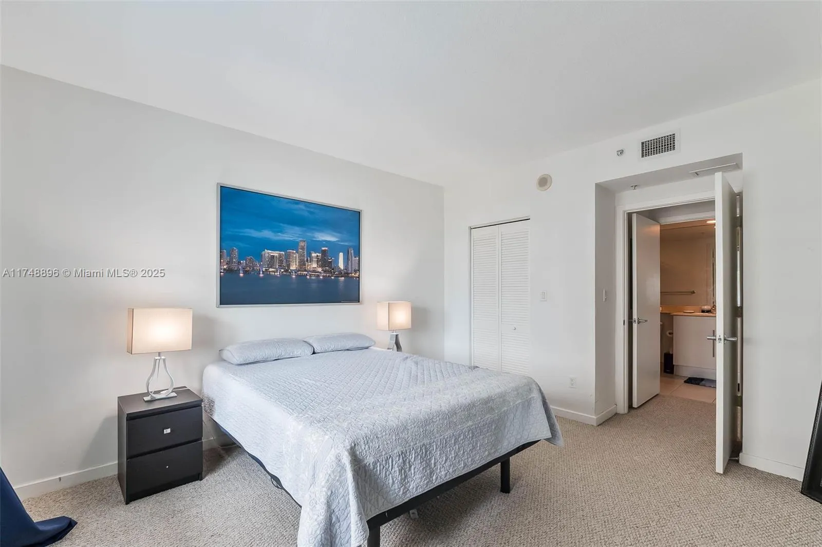 Miami, Florida 33131, United States, 1 Bedroom Bedrooms, ,1 BathroomBathrooms,Residential,Active,1414