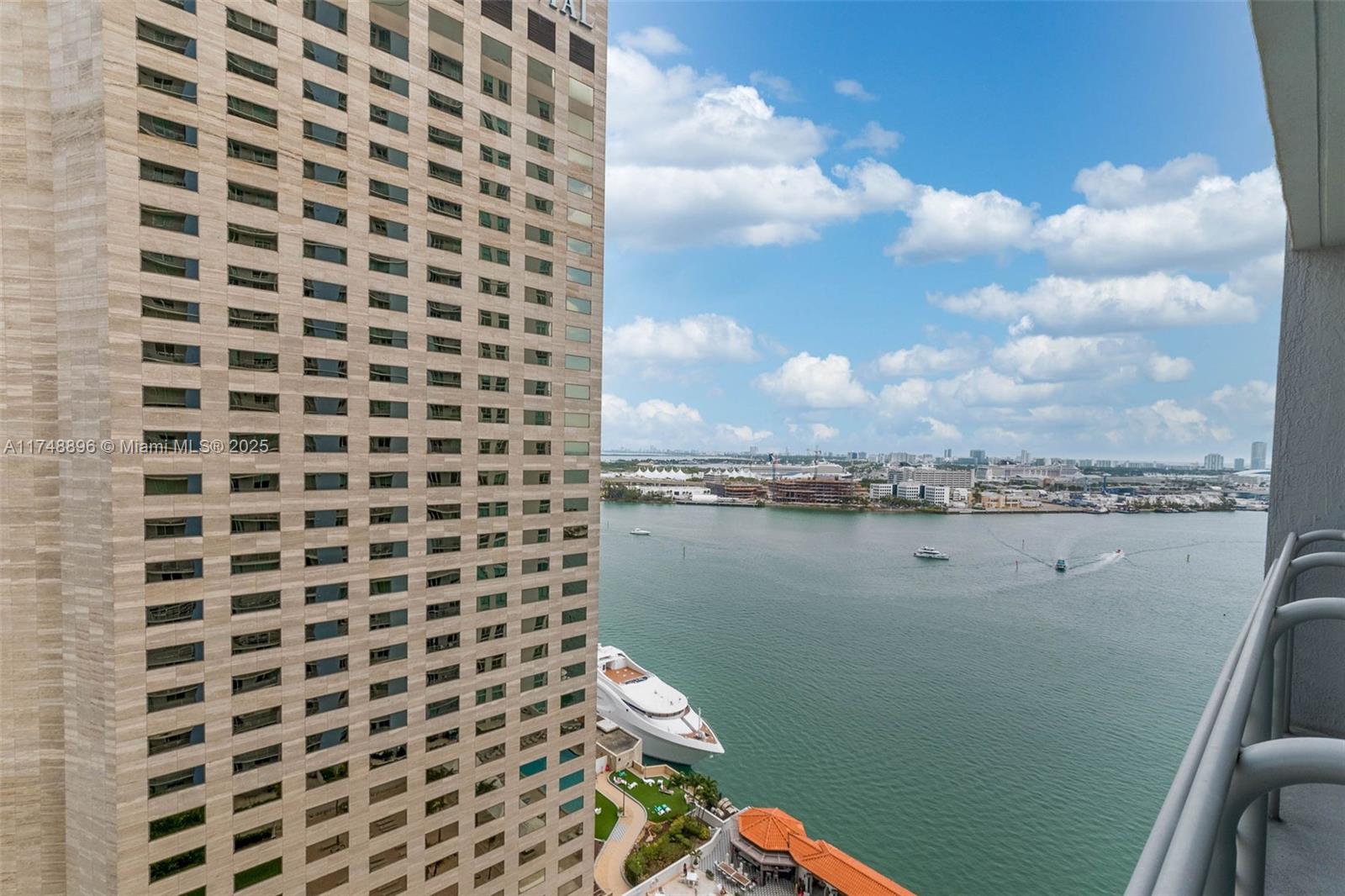 ONE MIAMI WEST - Residential