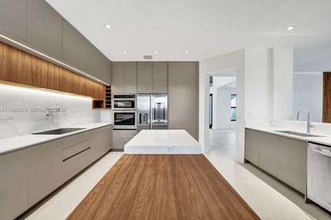 4100 E Gardenia Ave 4100 Weston FL 33332