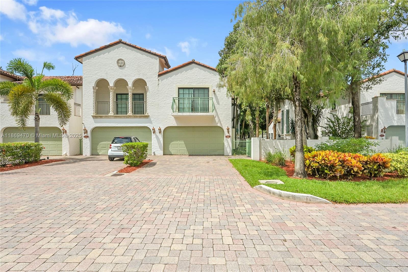 Coastal Living Meets Convenience at The Oaks at Hidden Harbor in one the Dania Beach’s most desirable waterfront communities with a private dock. Large and bright 2,658 sq. ft. townhome includes a private dock, 2 balconies and double garage. Avoid marina fees and enjoy direct access to the water from your complex yard. Short distance to your dock, the clubhouse and pool area, fitness center overlooking the marina. Near innovative amazing charter schools.
Among Perks: 10 minutes to the Hard Rock Hotel & Casino, to Dania Pointe for shopping, dining & entertainment, 15 minutes to Fort Lauderdale-Hollywood International Airport
Whether you're a boater, snowbird, or full-time resident, this home offers the space, flexibility, and location to live your coastal dream.