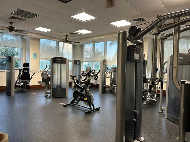 TURNBERRY ON THE GREEN CO - Residential Lease