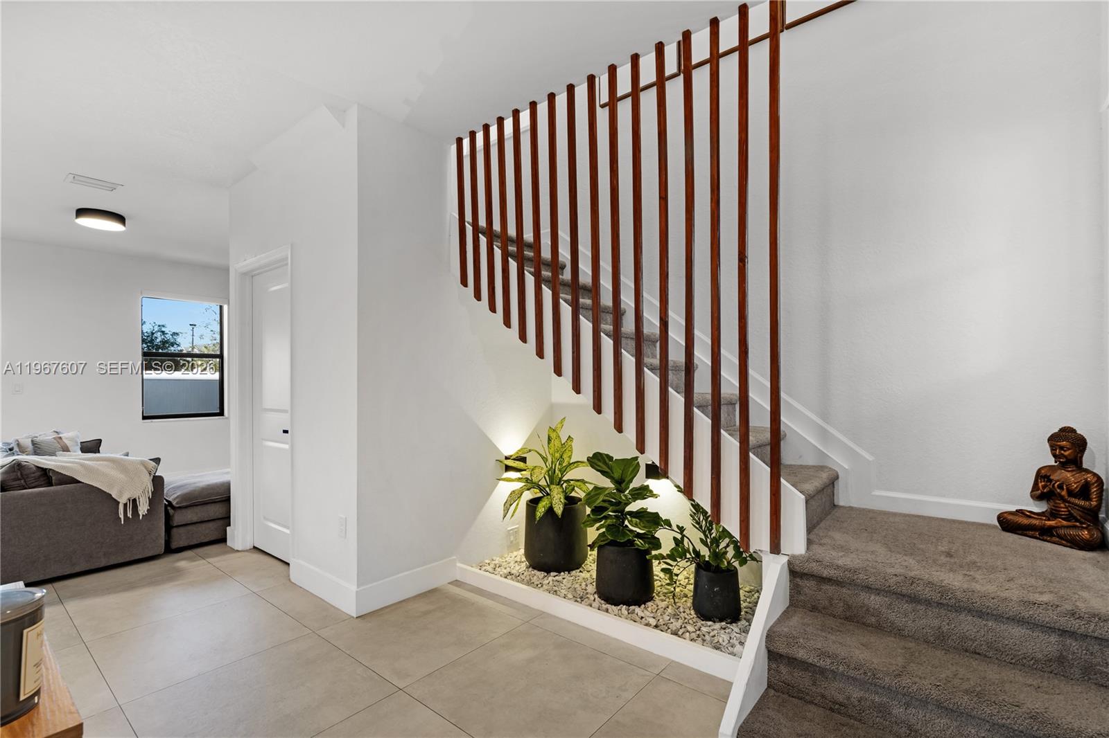 VISTA LAGO - Residential