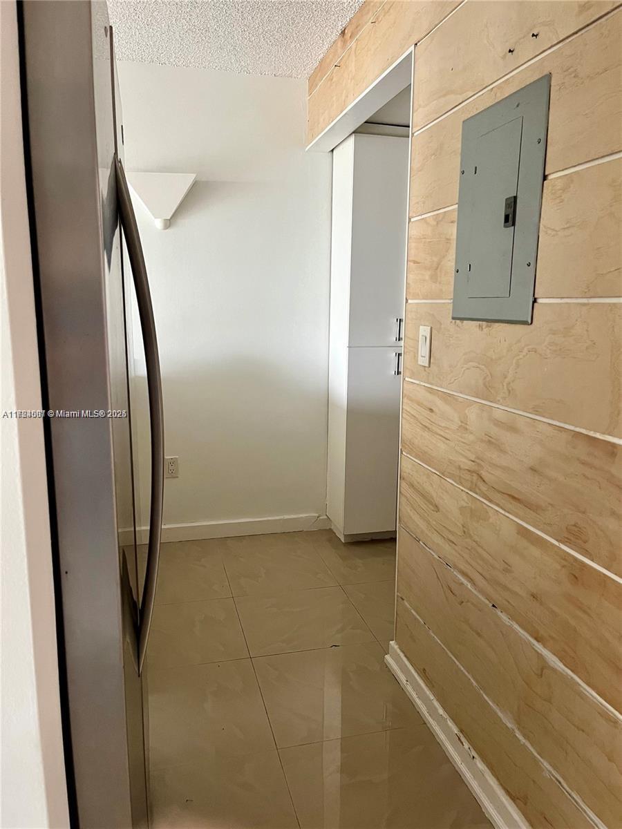 CRICKET CLUBHOUSE CONDO - Residential