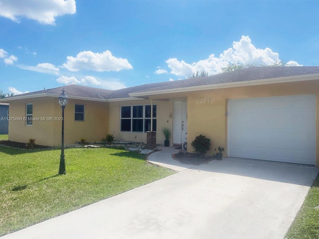 Photo of 22141 Aquila St, Boca Raton, FL 33428 (MLS # A11375899)