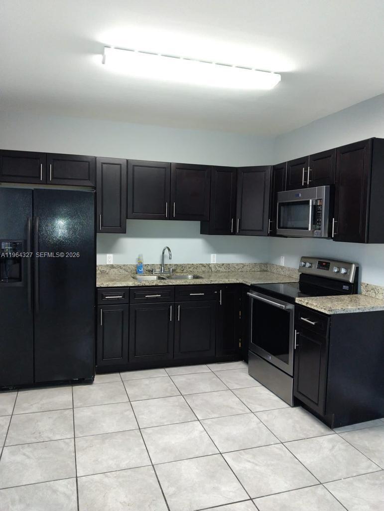 GROVELAND PK - Residential Income