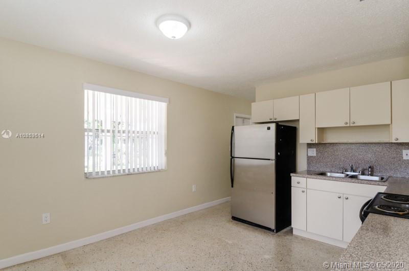 ARCH CREEK ESTS - Residential Income