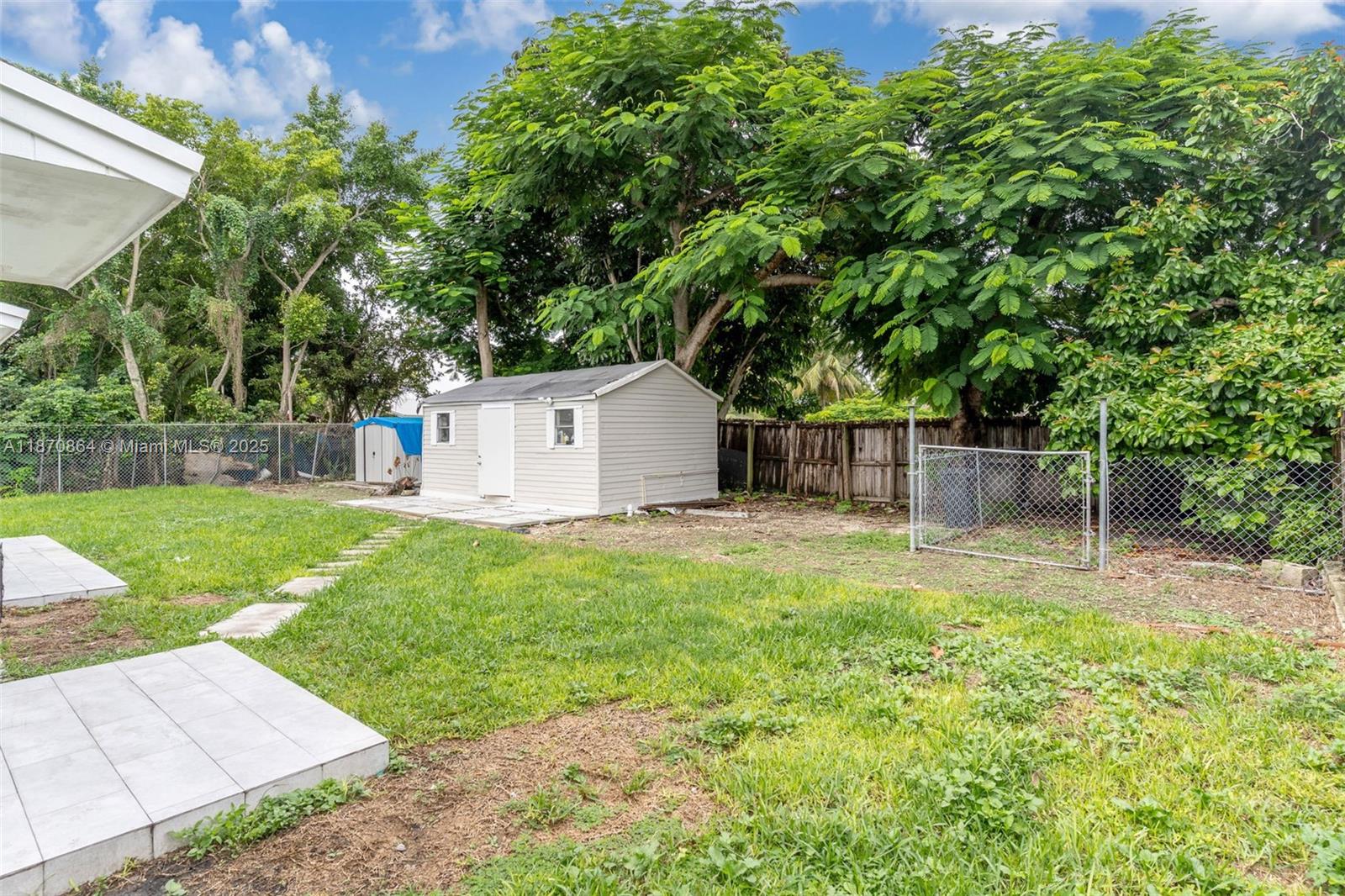 21 CENTURY HOMES 1 SEC - Residential