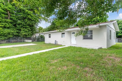 Photo of 30534 SW 155th Ct, Homestead, FL 33033 (MLS # A11870864)