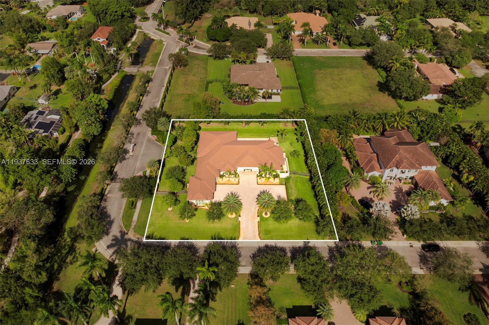 OAK HOLLOW ESTATES - Residential