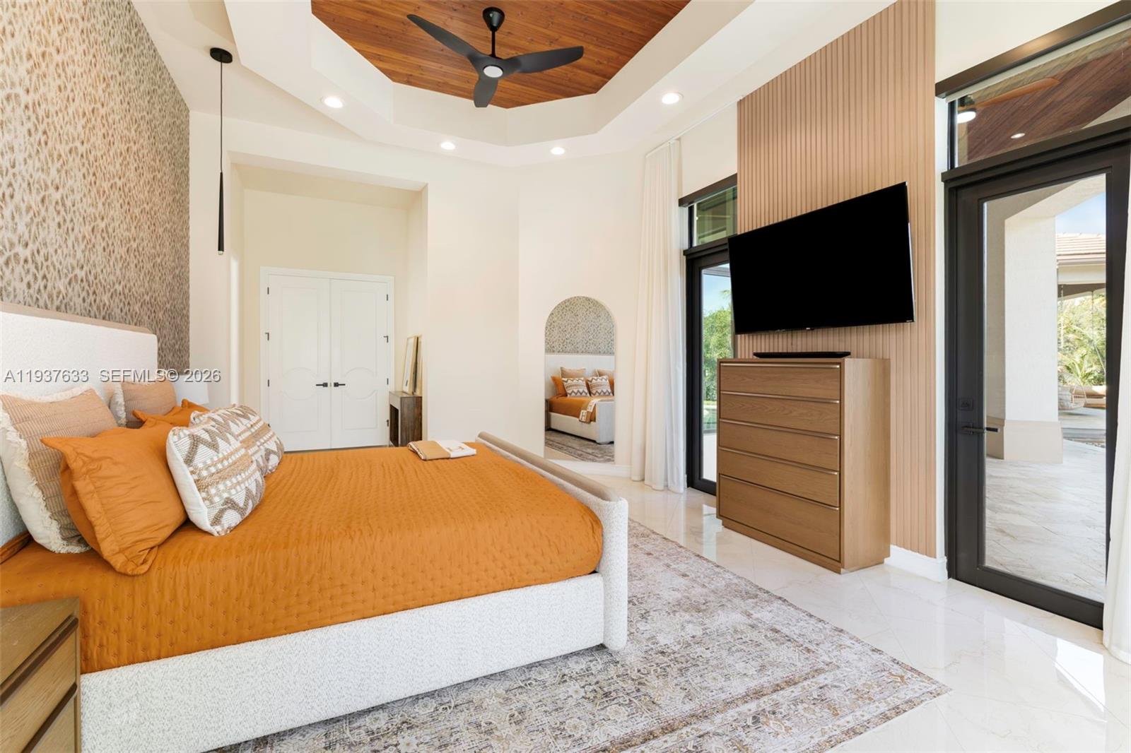 OAK HOLLOW ESTATES - Residential