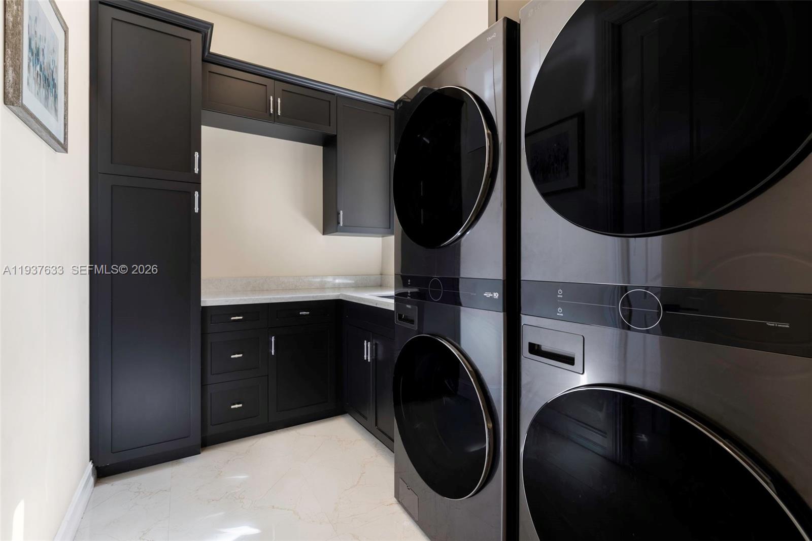 OAK HOLLOW ESTATES - Residential