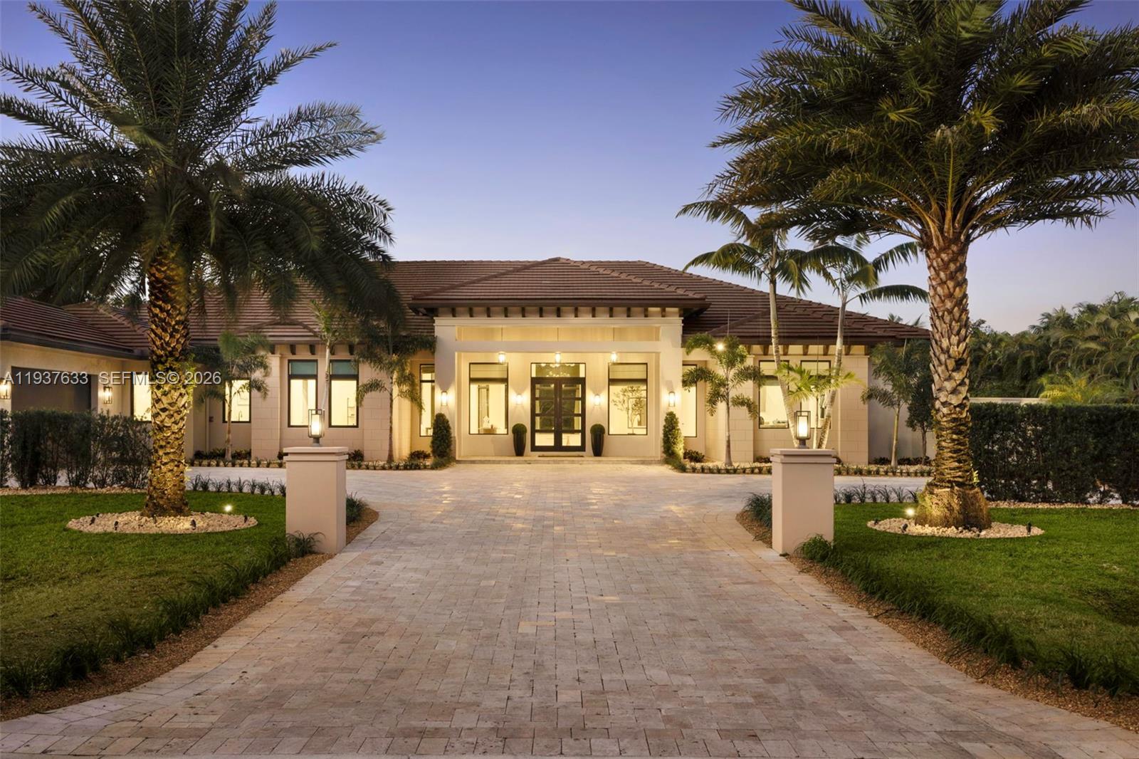 South Florida Real Estate - 13505 SW 37th Pl, image size:1600x1066