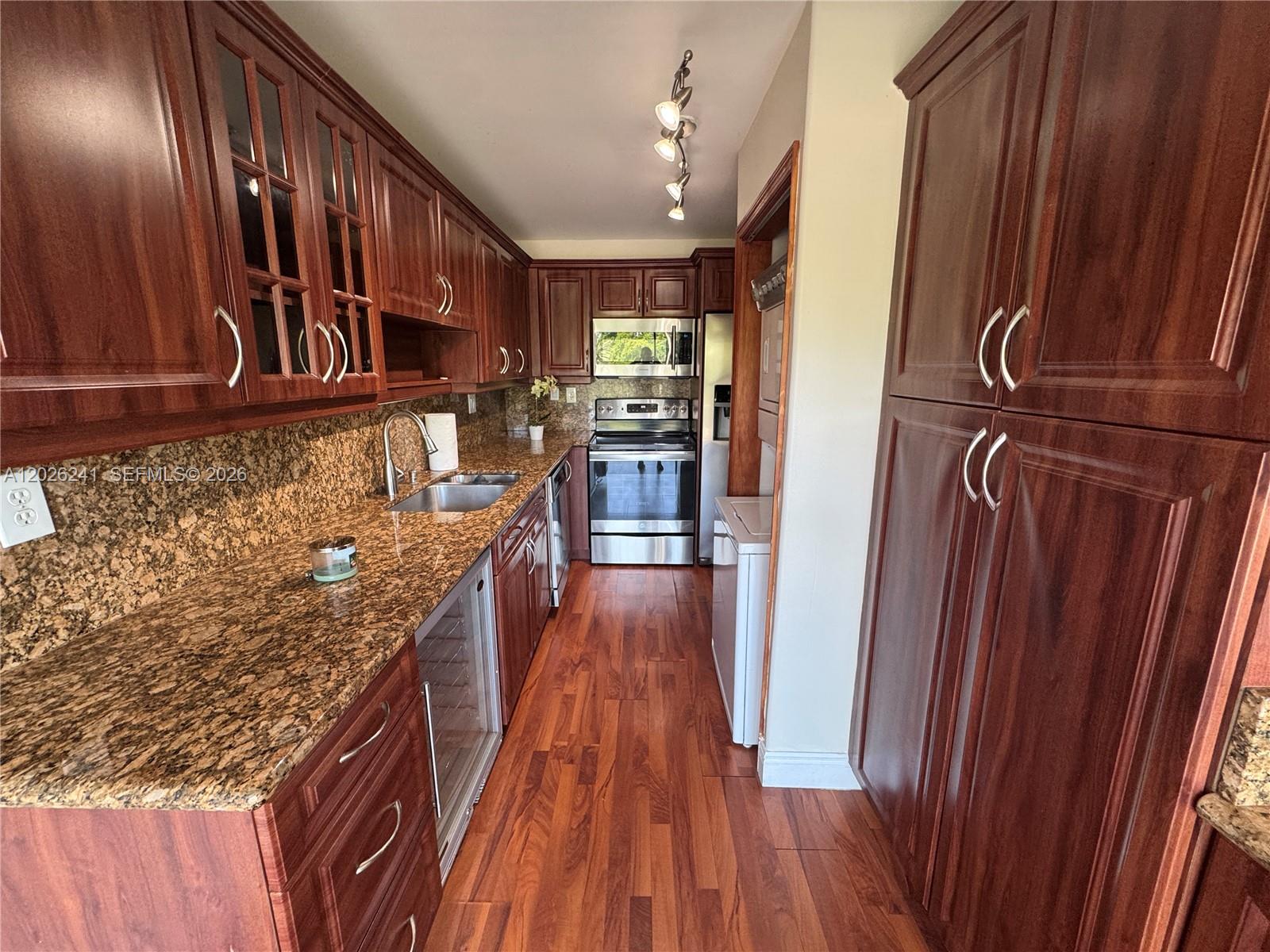 MILLER GARDENS CONDO - Residential