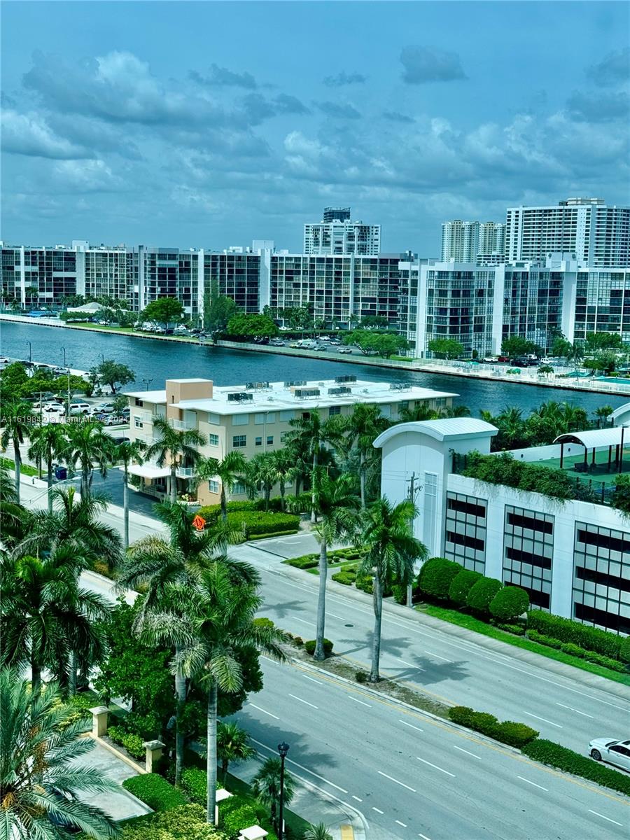 Photo 11 of 18 of 2501 S Ocean Dr 1034 condo