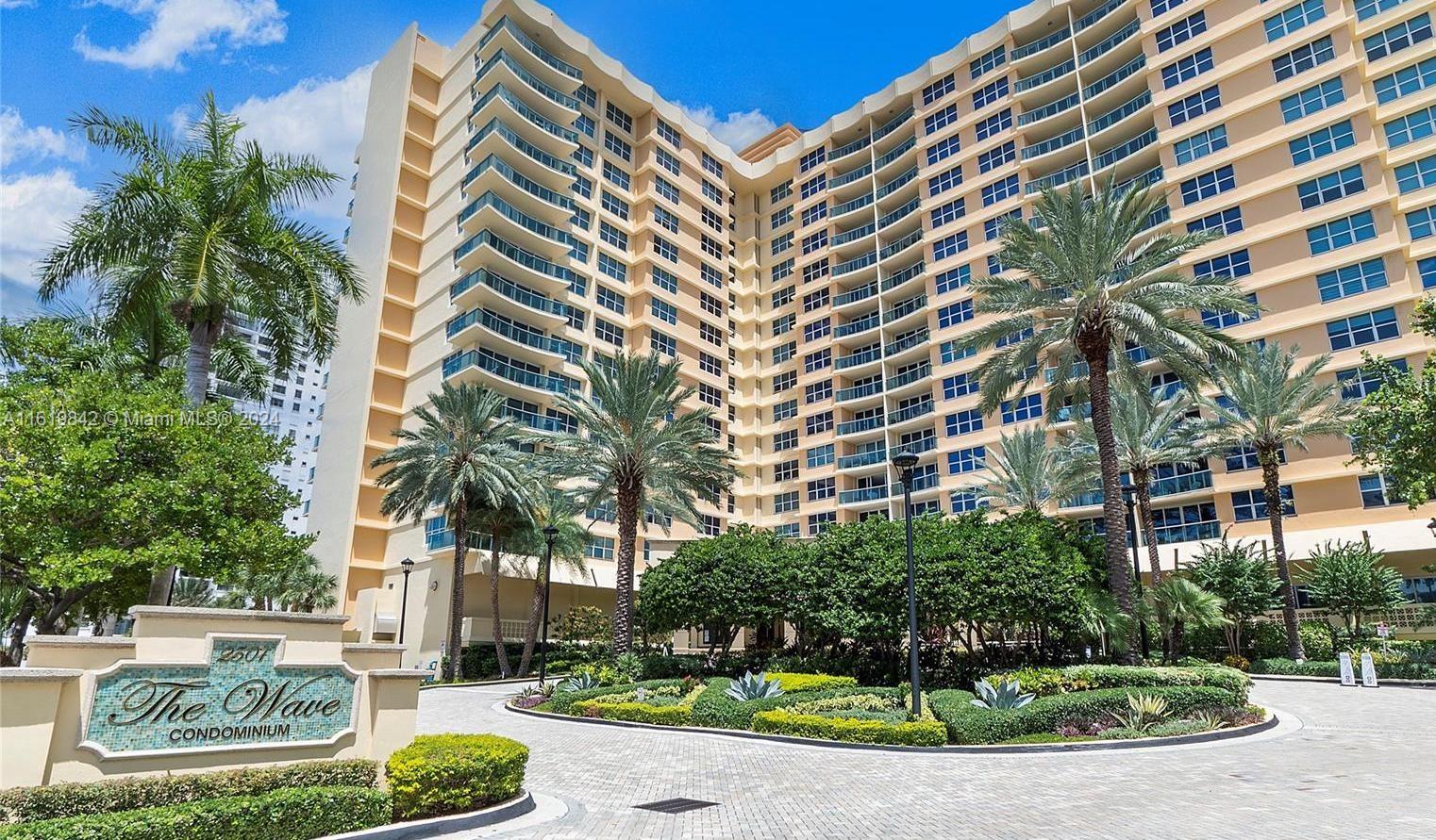 View Hollywood, FL 33019 condo